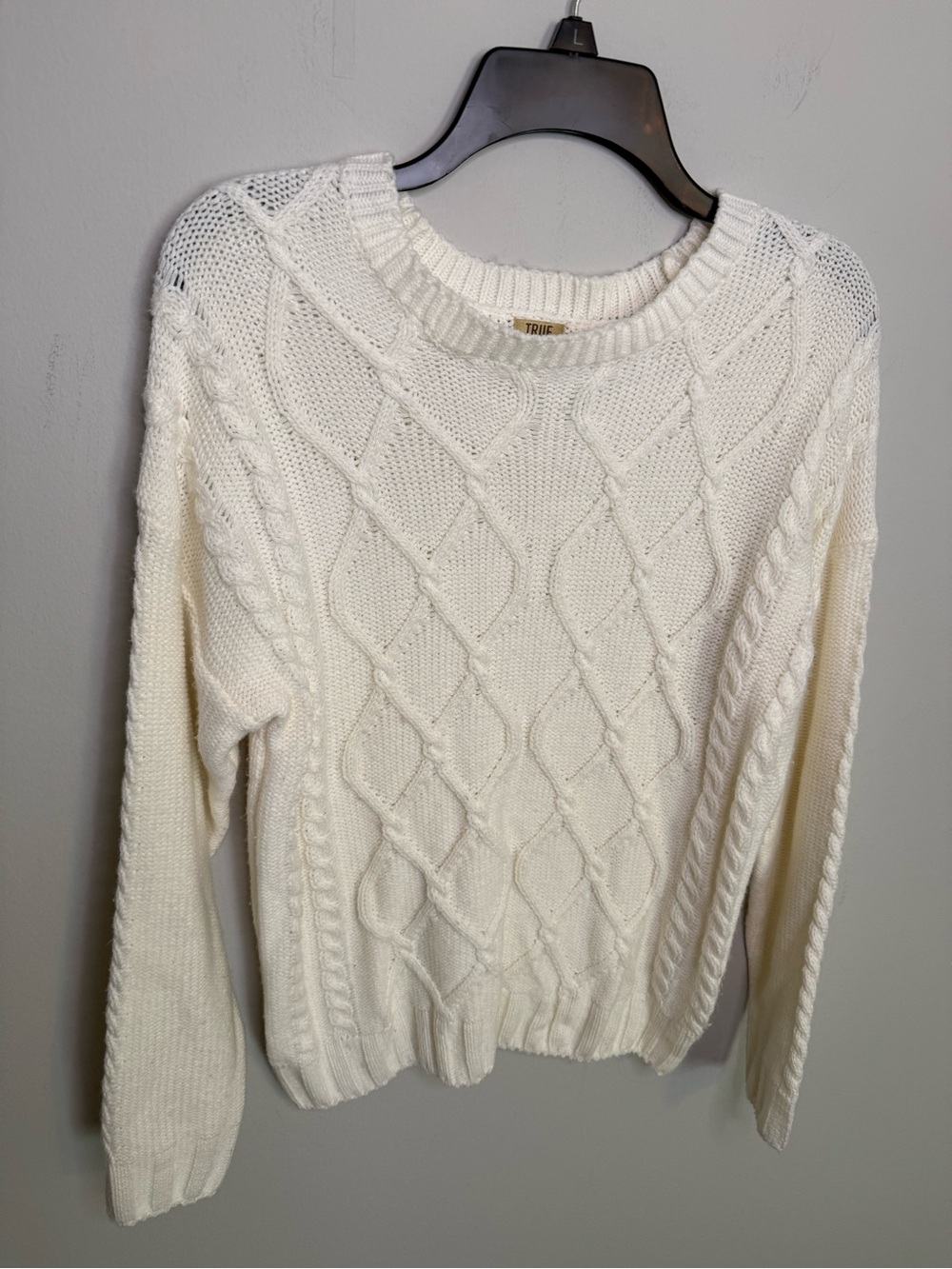 True Craft Cream Cable Knit Chunky Crewneck Womens Sweater Cottagecore
